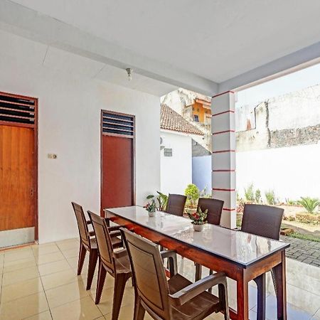 Hotel Oyo 90344 Wijayanti Banyuwangi  Exterior foto
