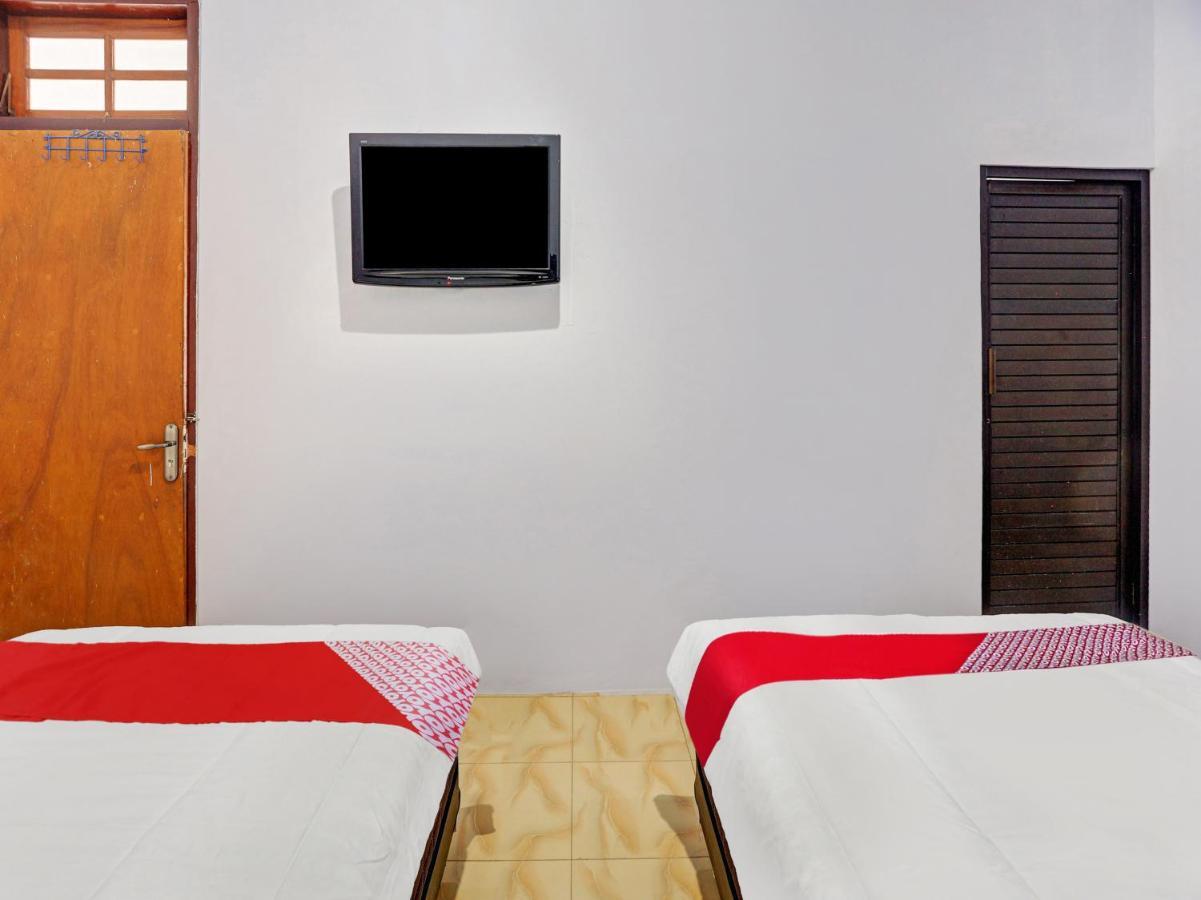 Hotel Oyo 90344 Wijayanti Banyuwangi  Exterior foto